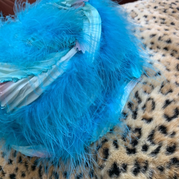 Vintage Silk Fabric Hat with Marabou Feathers Bright Blue - Picture 6 of 12